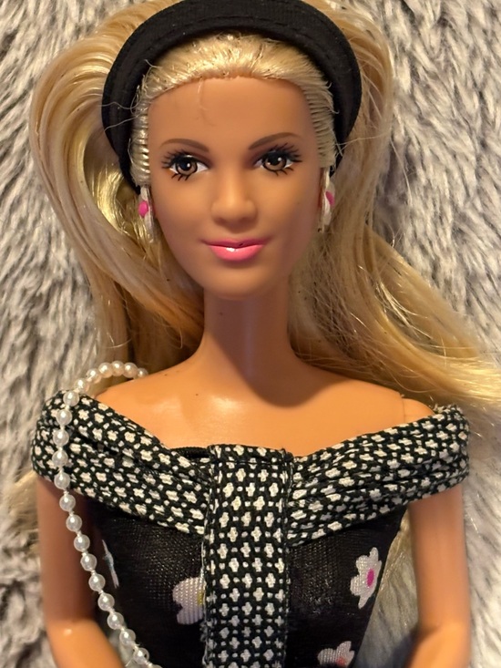 Other - Vintage Barbie Tori Spelling 1991 from 90210